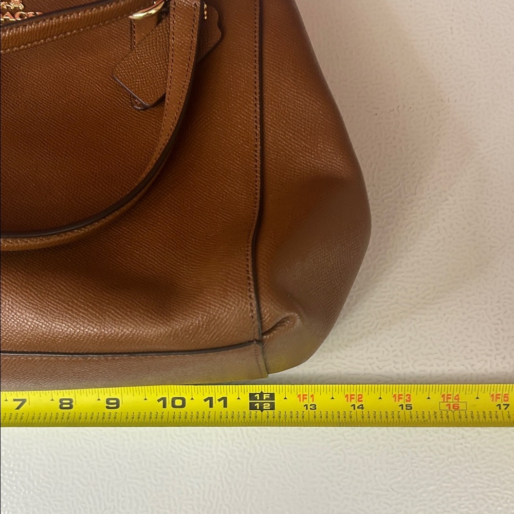 Coach Tan Leather Shoulder Bag - Picture 9 of 10